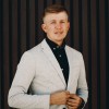 Анатолий Антипин
